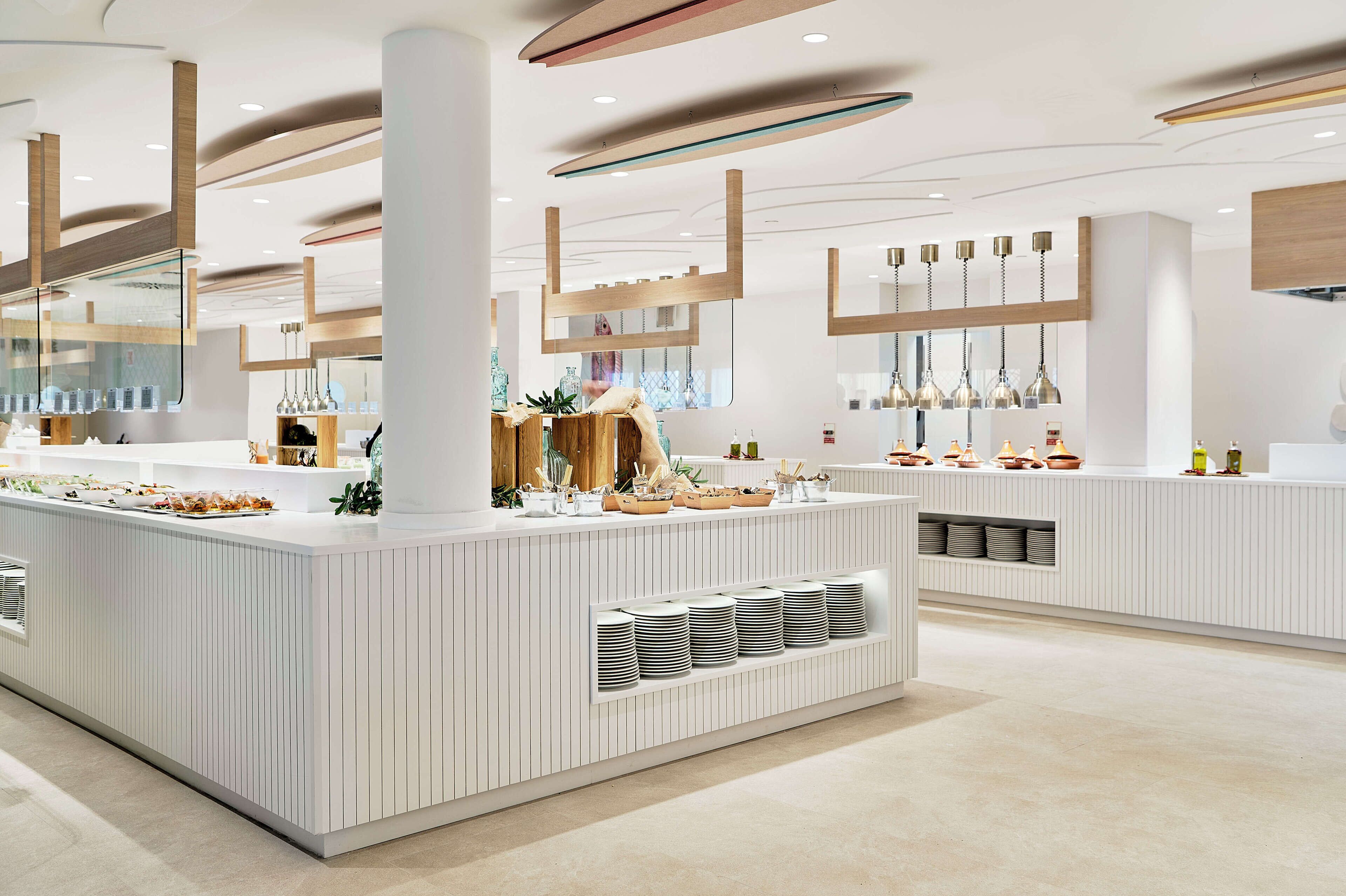 breakfast and dinner served, international cuisine