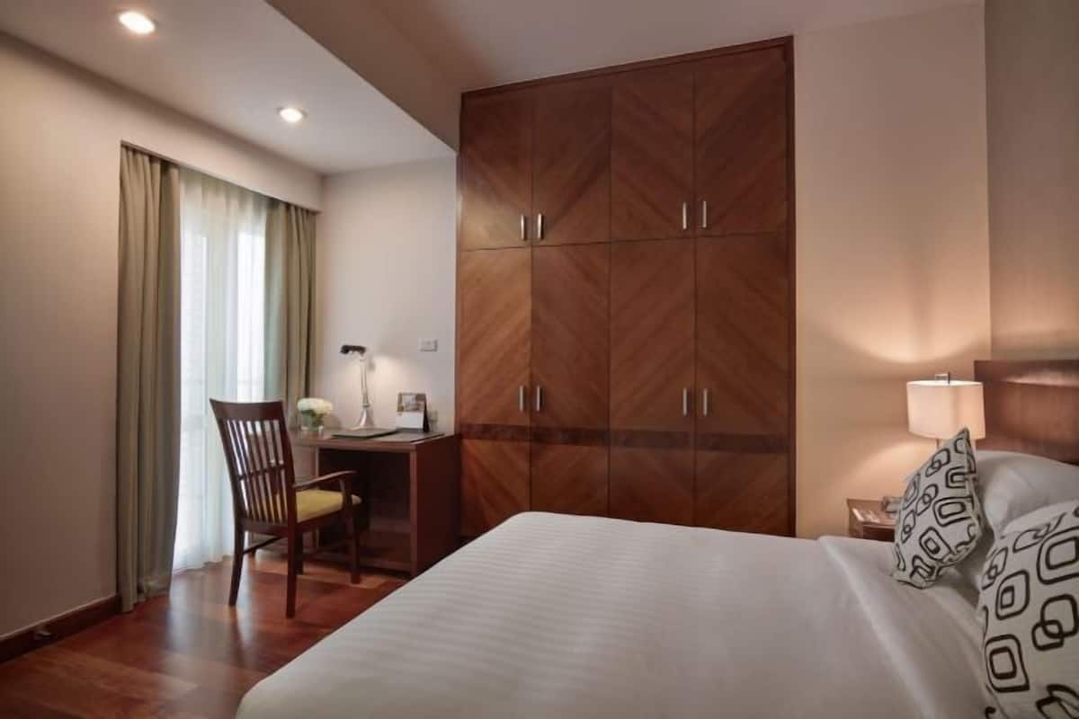 In-room safe, desk, laptop workspace, blackout drapes