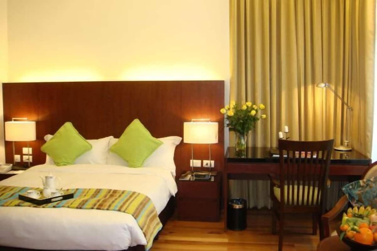 1 bedroom, in-room safe, individually decorated, individually furnished