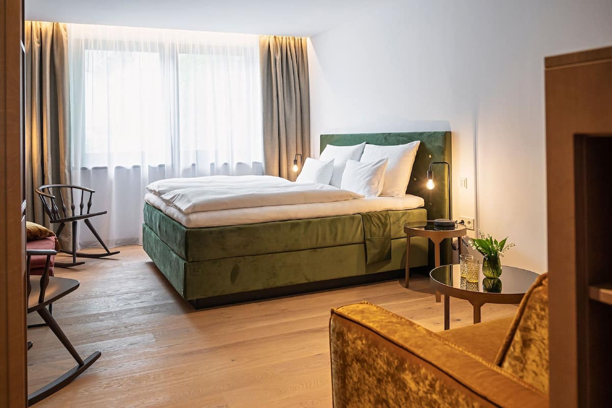 Superior Room, 1 King Bed, Mountain View | Premium bedding, down comforters, minibar, in-room safe