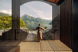 Sauna, steam room, 1 treatment room, massages