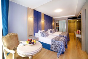 Literie de qualité supérieure, minibar, coffres-forts dans les chambres