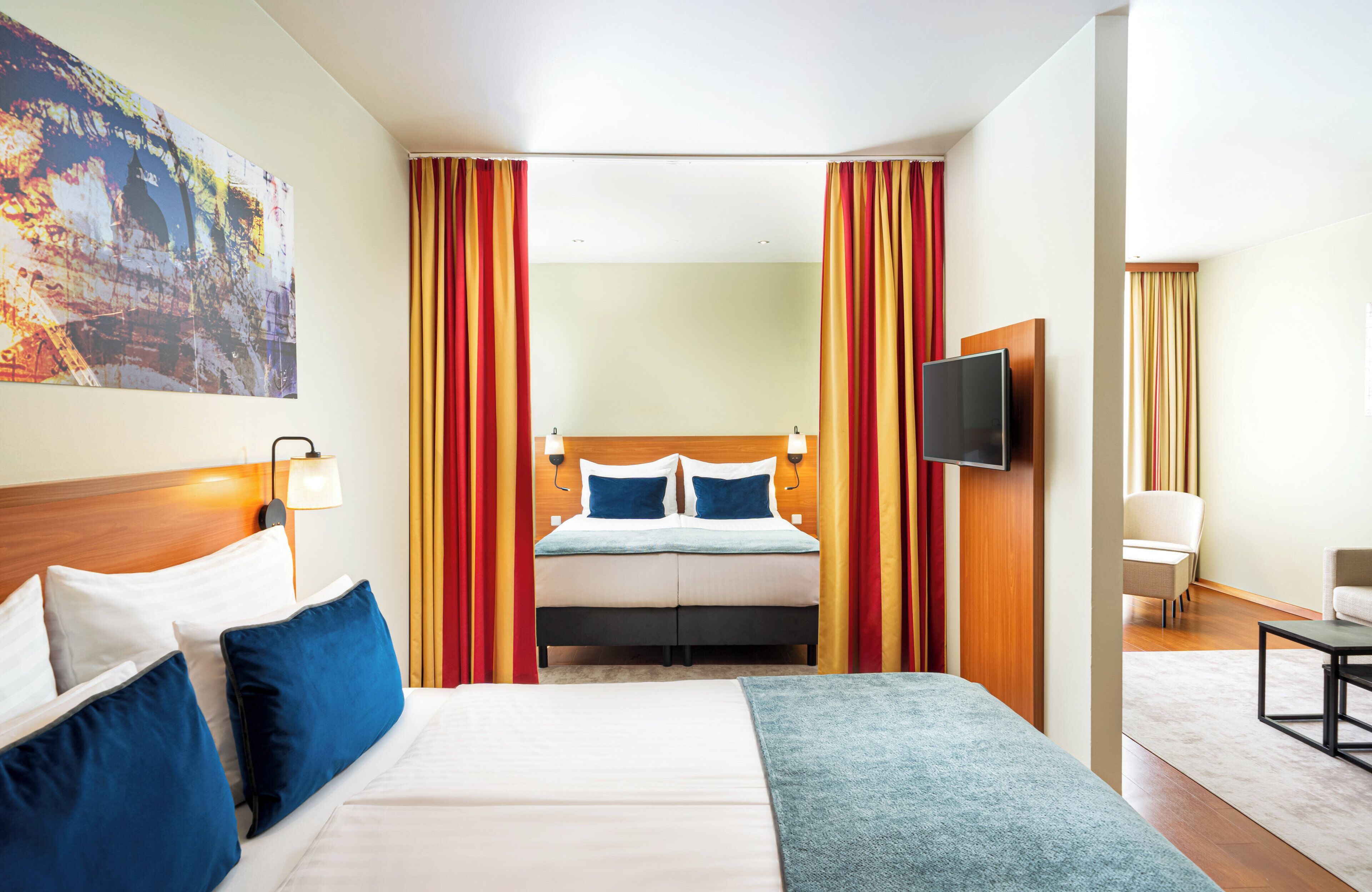 suite (large) | in-room safe, desk, blackout curtains, soundproofing