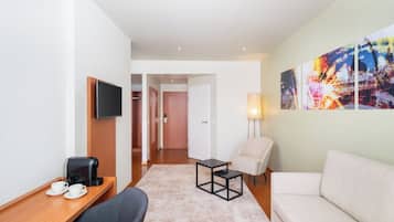 In-room safe, desk, blackout drapes, soundproofing