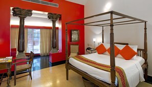 Premium bedding, minibar, in-room safe, individually decorated - The Malabar House (Kochi)