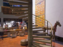 Check-in/check-out kiosk