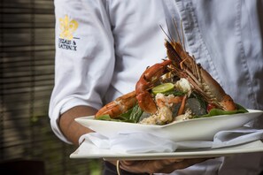 Breakfast, lunch, dinner served; pool views - The Malabar House (Kochi)