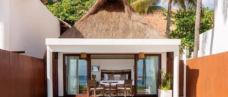 Breakfast, lunch, dinner served; international cuisine, pool views