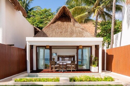 Le Reve by MIJ Beachfront Hotel