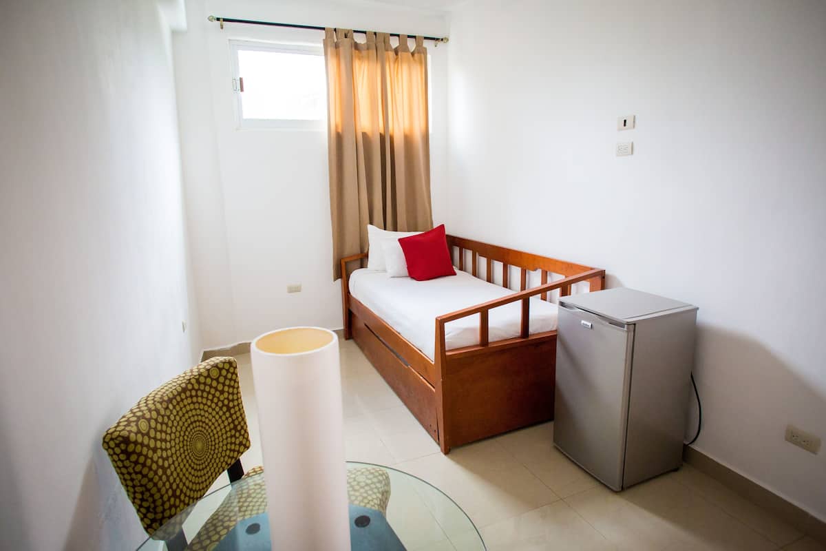 Junior Room | 1 bedroom, down comforters, blackout drapes, iron/ironing board