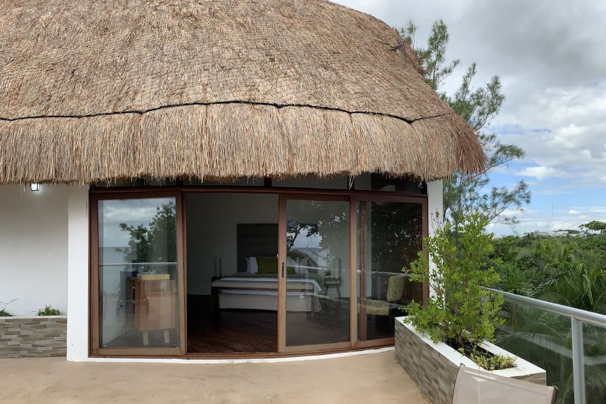 Panoramic Studio Suite | 1 bedroom, down comforters, blackout drapes, iron/ironing board