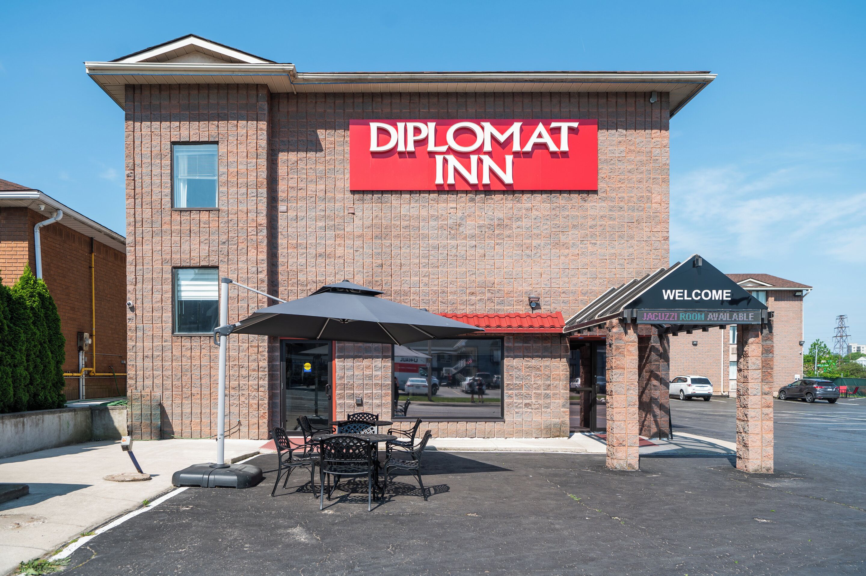 Foto - Diplomat Inn