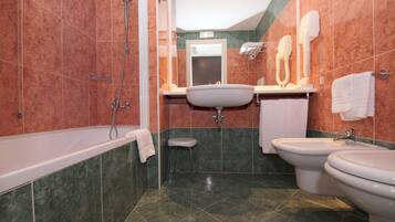 Chambre Standard Double ou avec lits jumeaux | Salle de bain