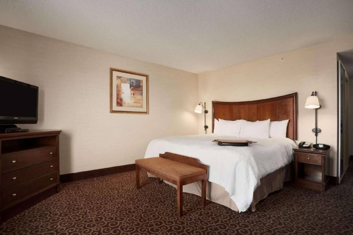 Premium bedding, down comforters, pillowtop beds, desk