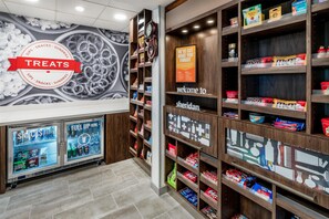 Snack bar - Hampton Inn Sheridan (Sheridan)