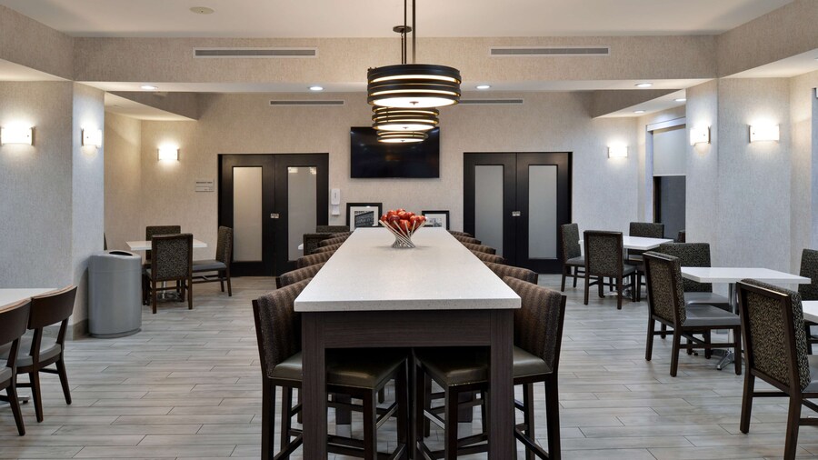 Hampton Inn Kansas City Northeast