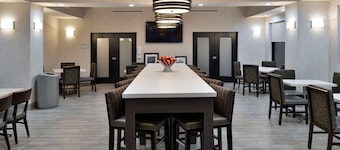 Hampton Inn Kansas City Northeast