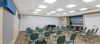 Hampton Inn & Suites Atlanta Airport West/Camp Creek Pkwy