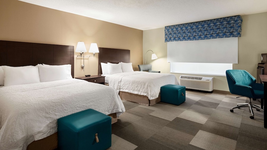 Hampton Inn & Suites Atlanta Airport West/Camp Creek Pkwy