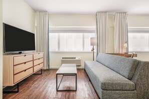 Junior Suite, 1 King Bed, Accessible (Roll-In Shower) | View from room
