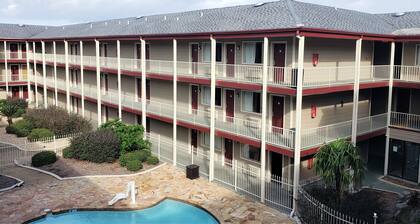 Red Roof Inn Kenner - New Orleans Airport NE