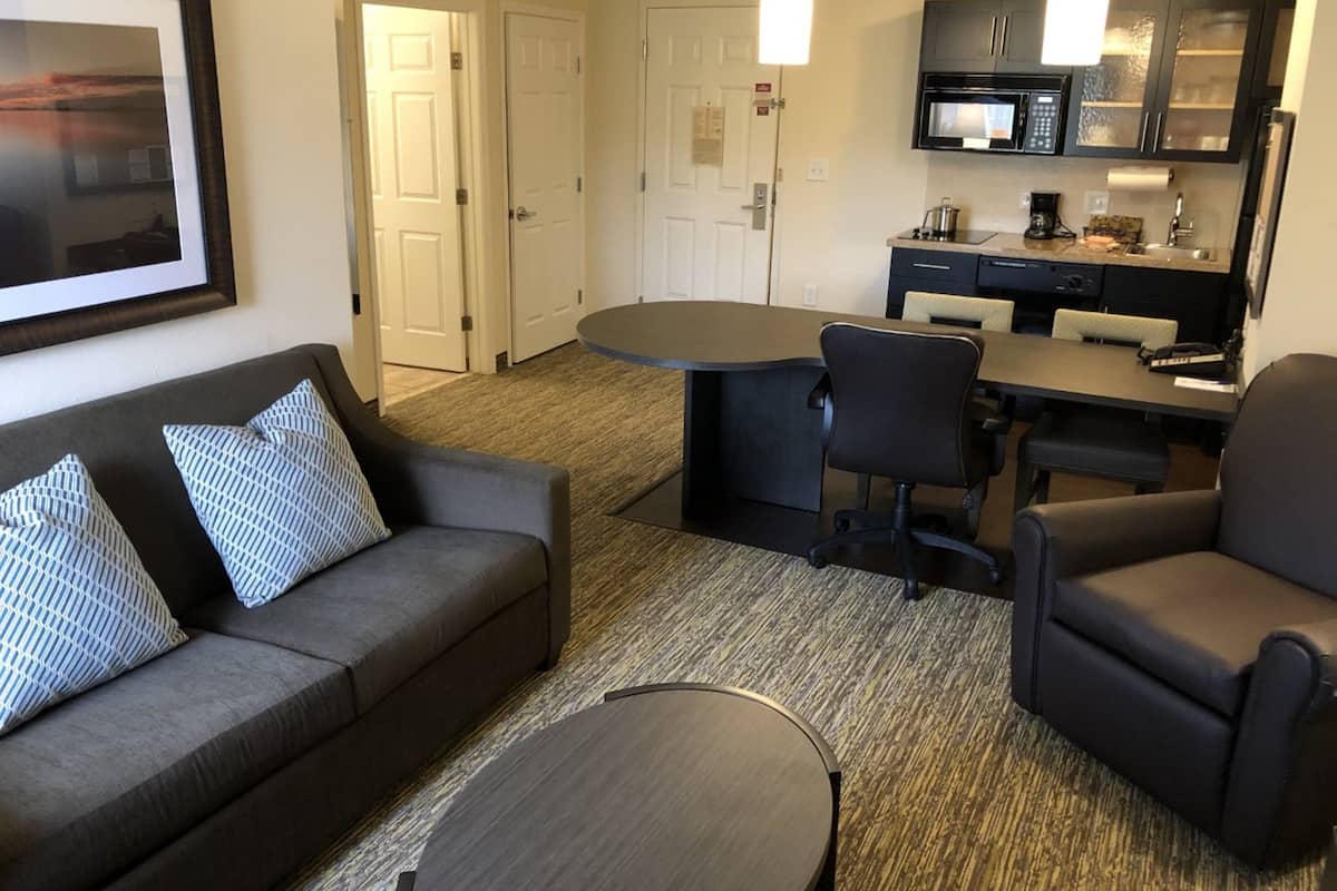 suite, 1 bedroom (1 queen bed) | pillow-top beds, in-room safe, desk, iron/ironing board