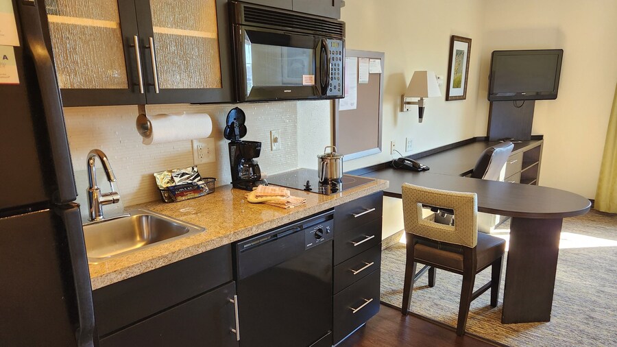 Candlewood Suites Greenville NC by IHG
