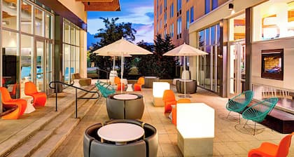 Aloft Philadelphia Airport