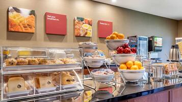 Free daily continental breakfast
