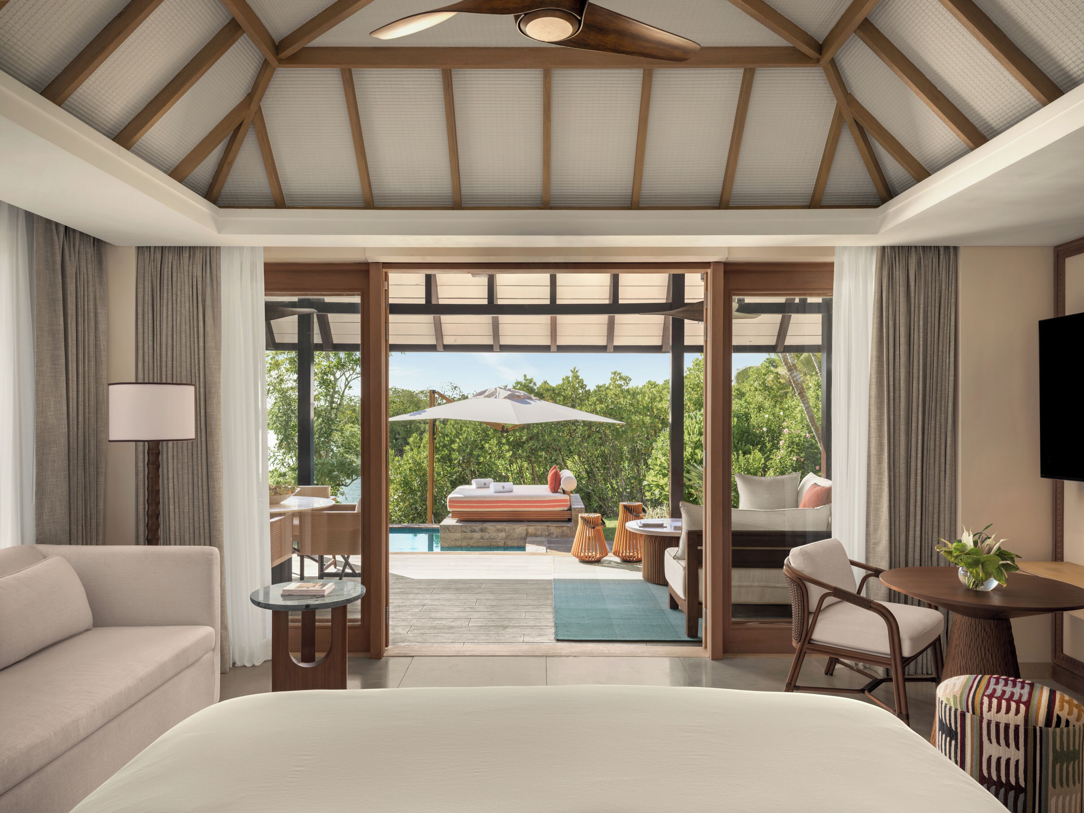 Island Garden Pool Villa King Bed | Hypo-allergenic bedding, down comforters, pillowtop beds, minibar