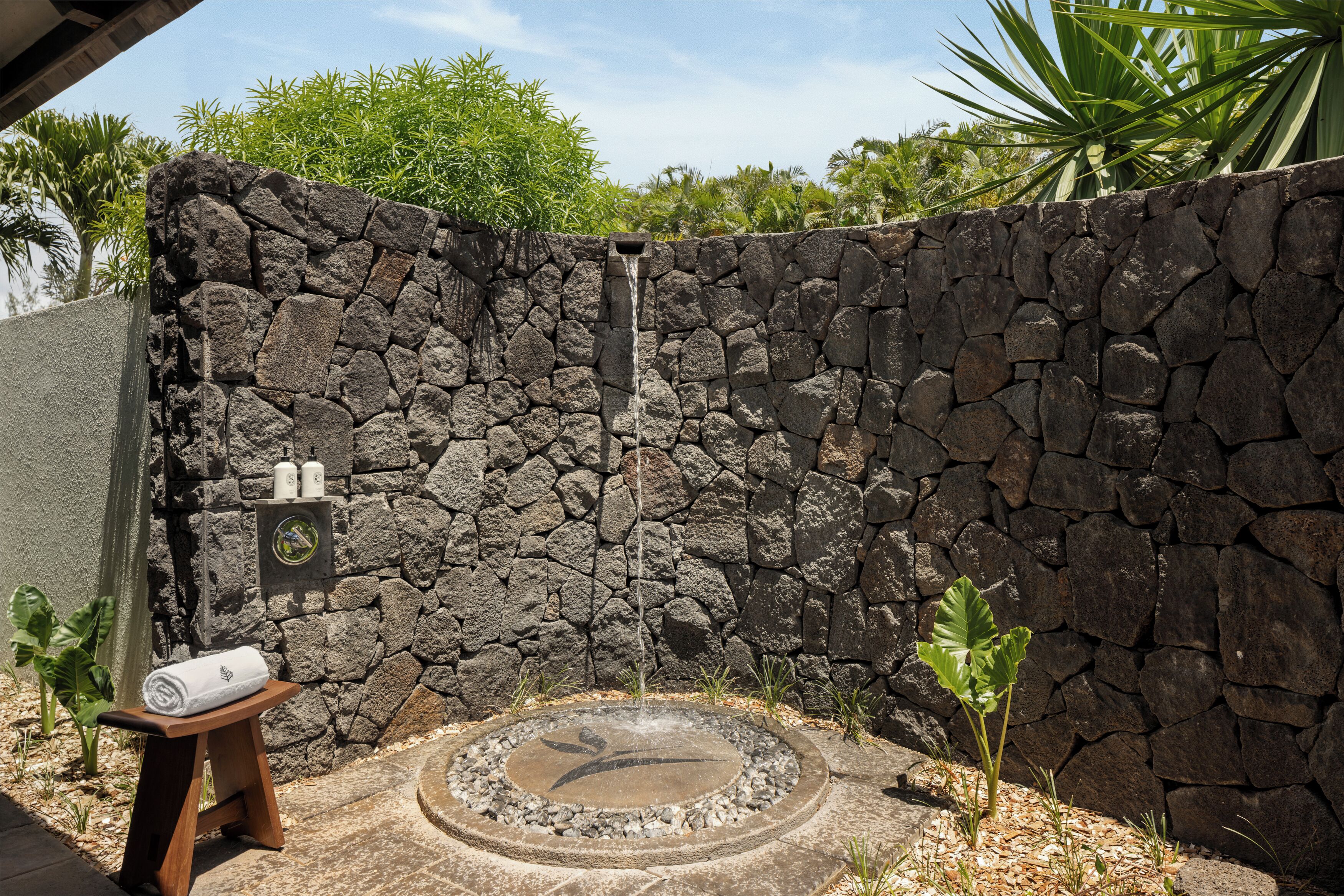 Banheira e chuveiro separados, banheira de imersão