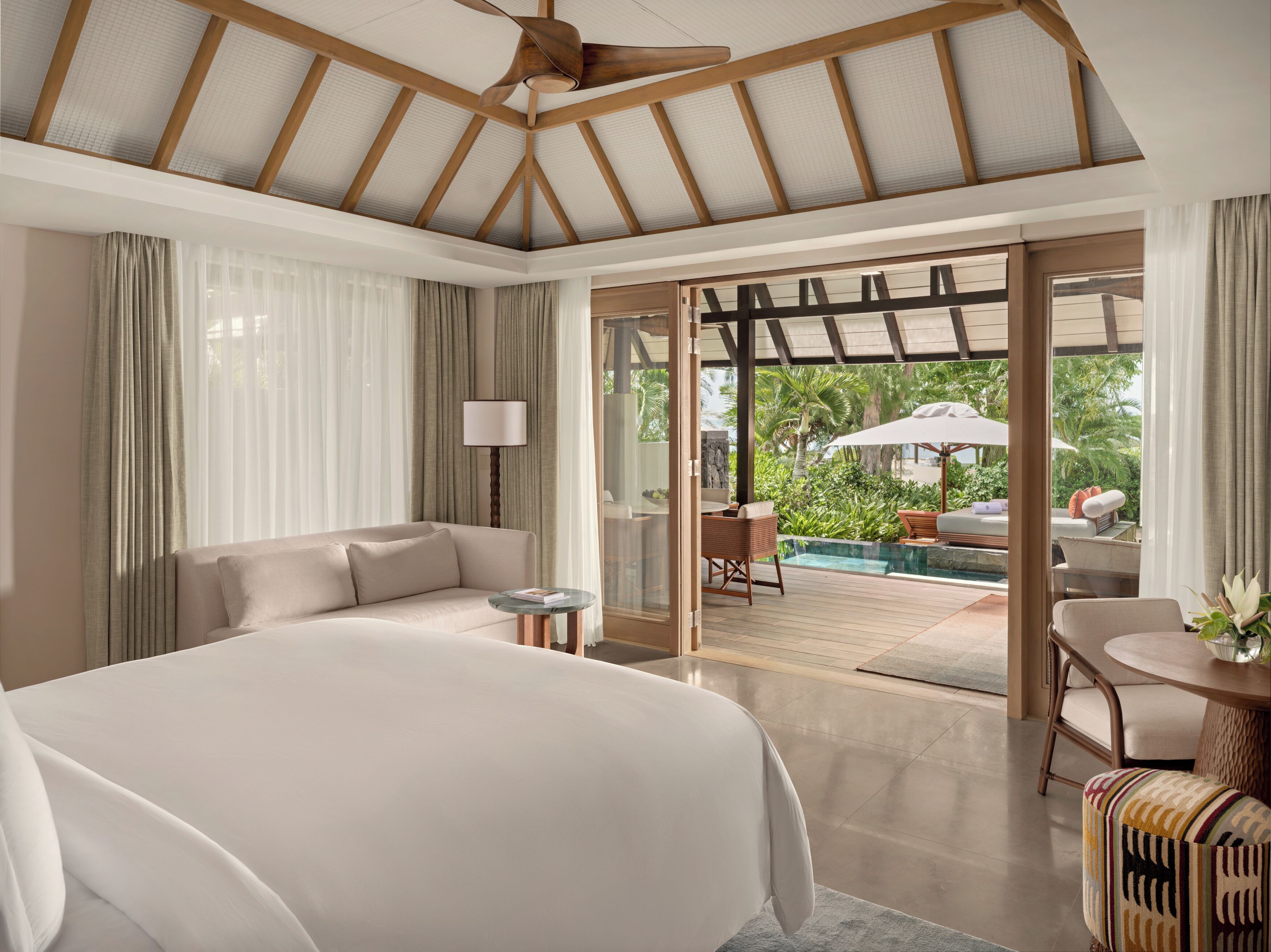 低過敏寢具、羽絨被、舒適加層、迷你吧