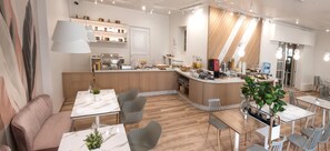 Termasuk sarapan bufet setiap hari 