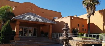 Hotel El Cason and Suites