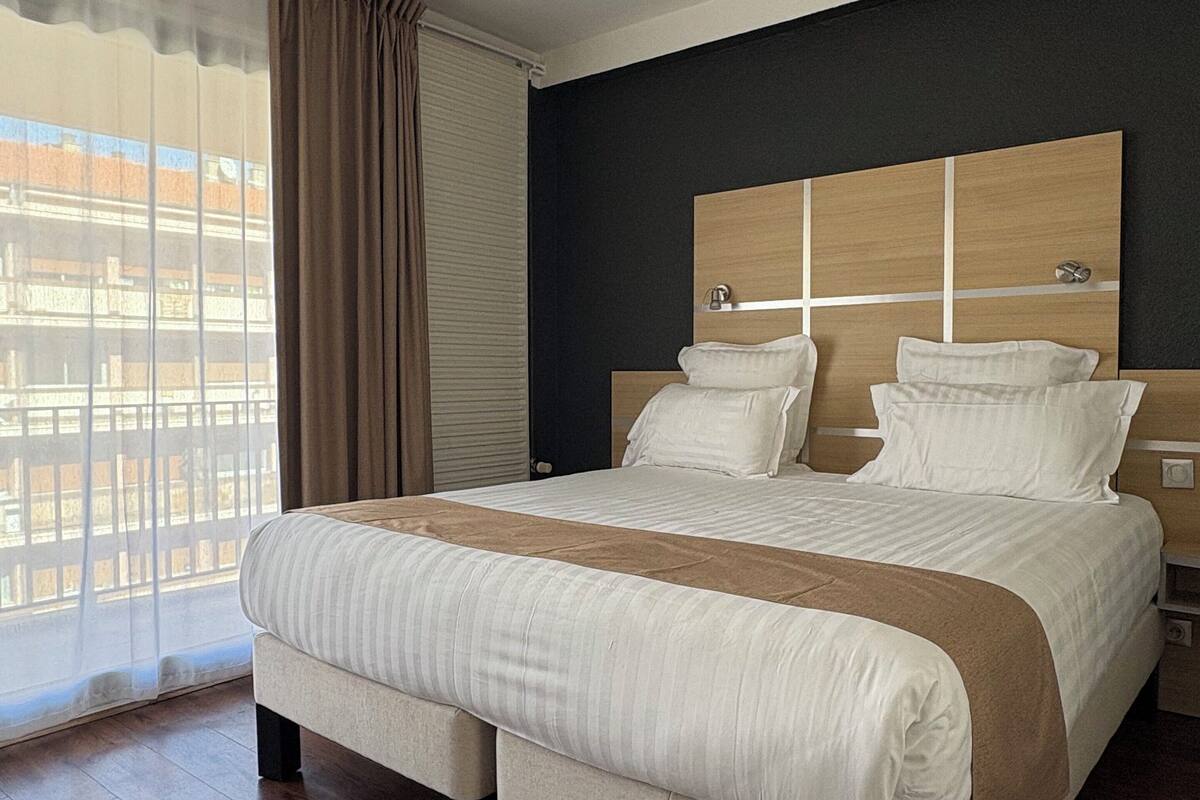 double room, 1 king bed, balcony | 1 bedroom, premium bedding, blackout curtains, soundproofing