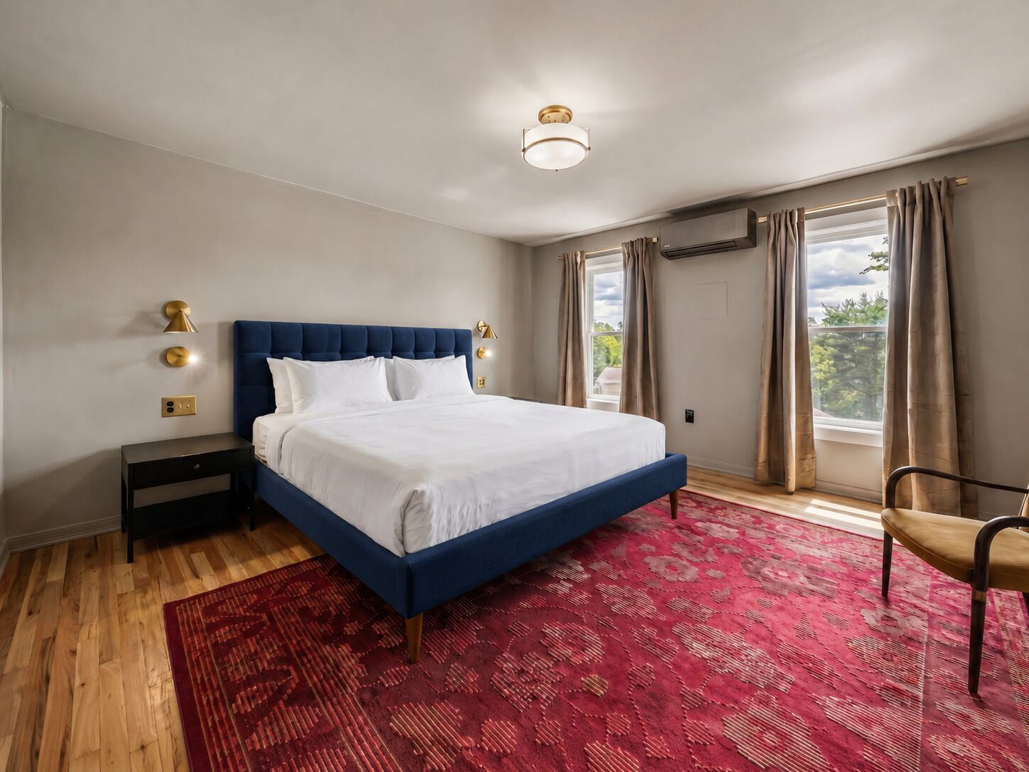 Room, 1 King Bed, Mountain View | Egyptian cotton sheets, premium bedding, memory foam beds, WiFi (free)