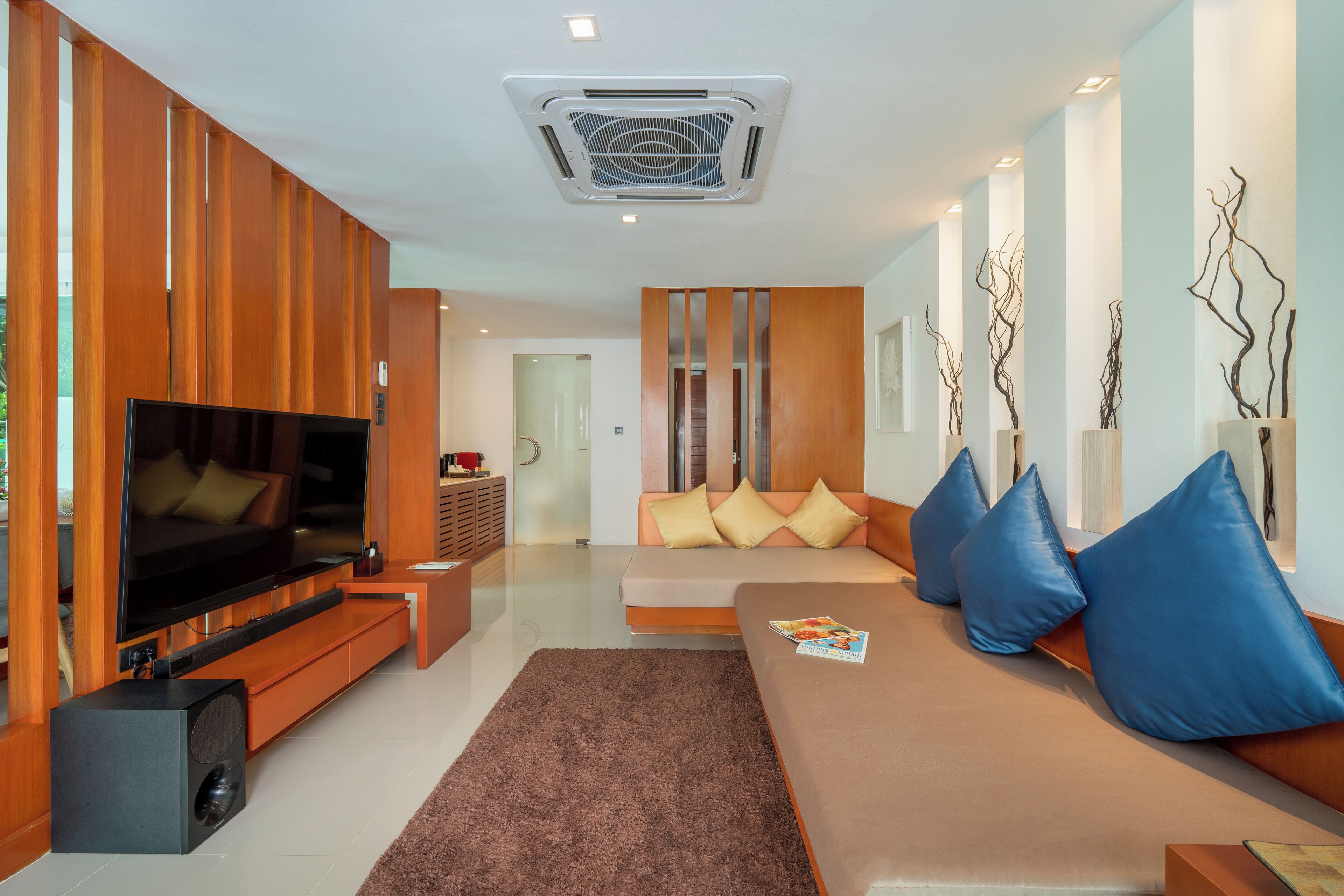 beachfront pool villa - free daily minibar | 1 bedroom, premium bedding, minibar, in-room safe