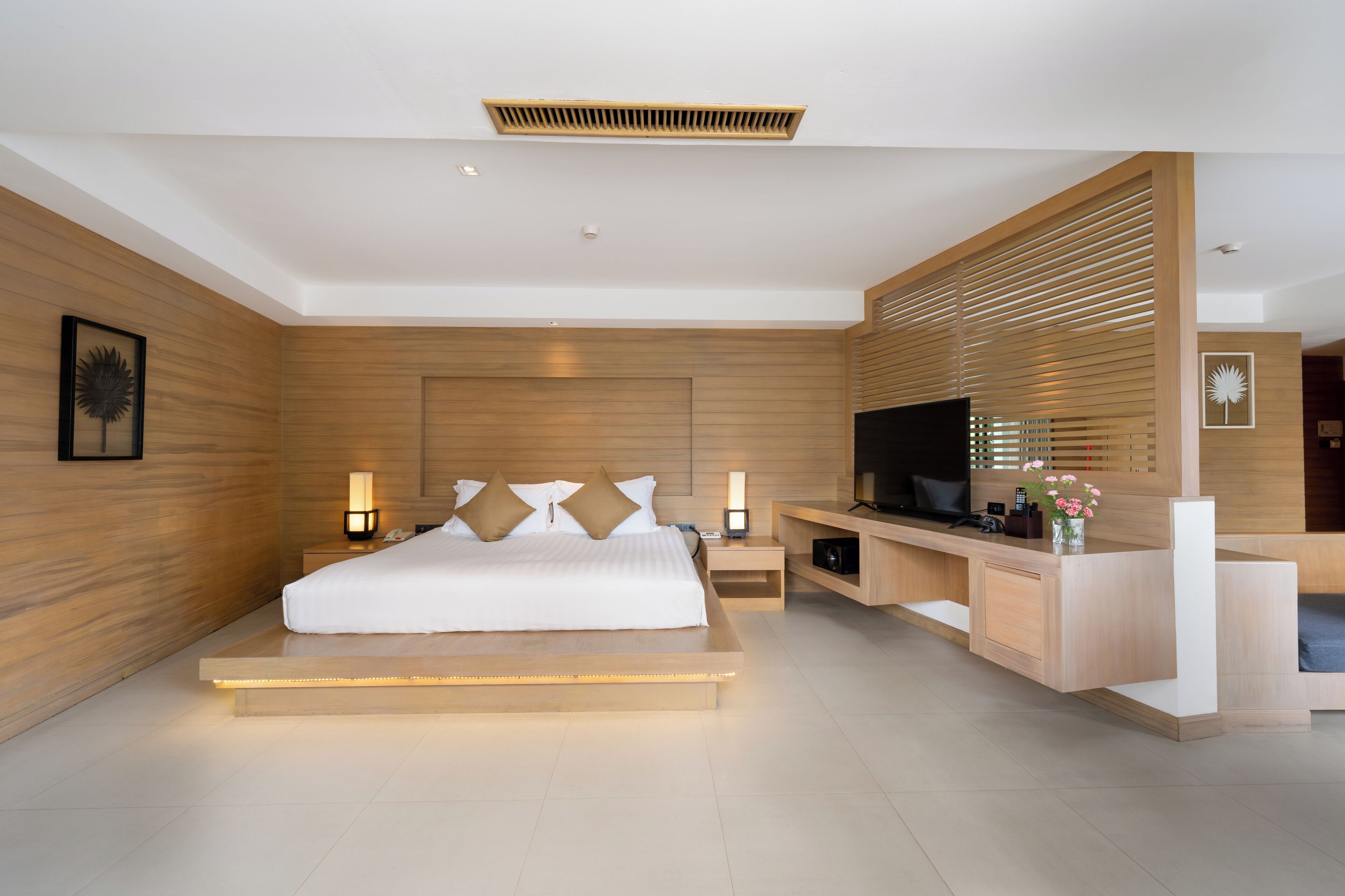 grand seaview suite | 1 bedroom, premium bedding, minibar, in-room safe