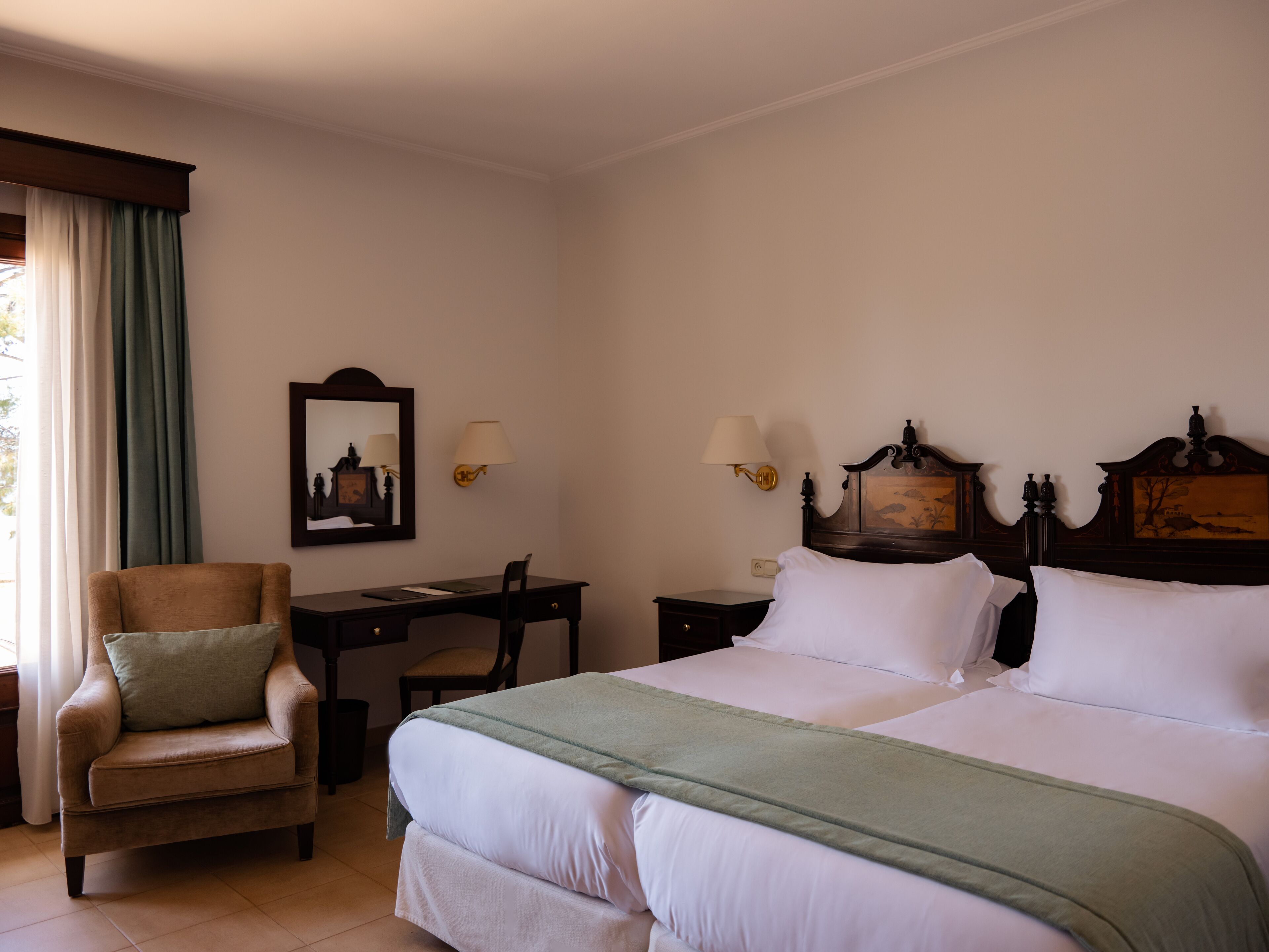 Premium bedding, minibar, in-room safe, desk