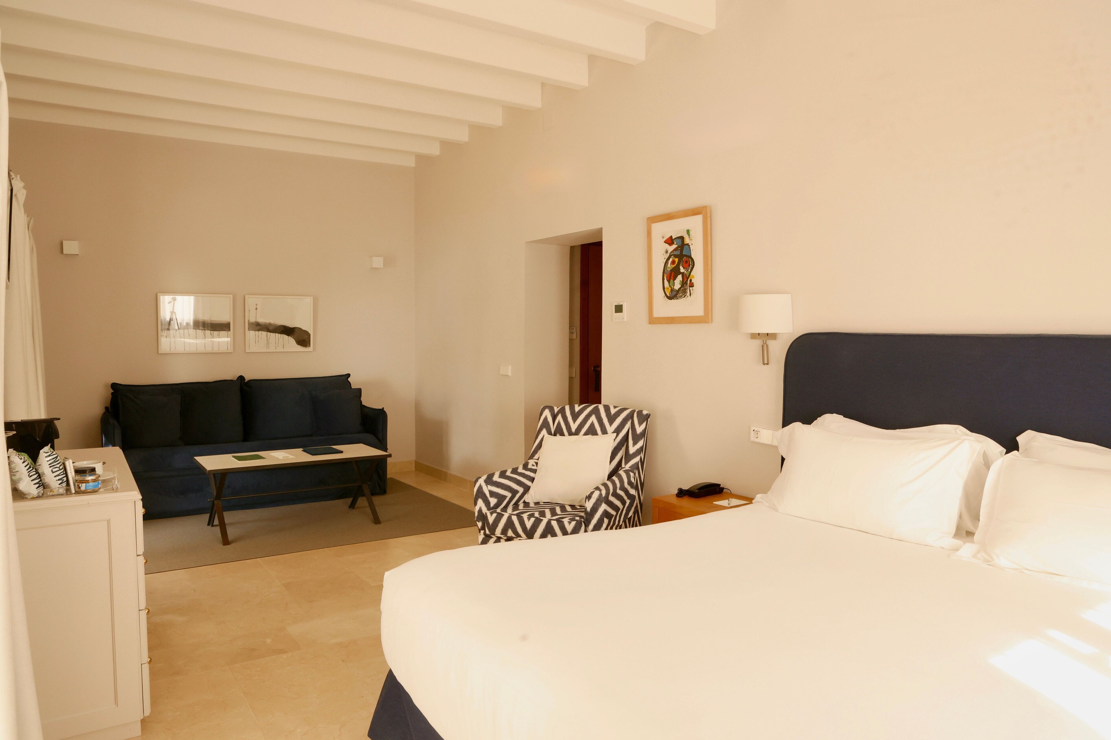 Superior Studio Suite | Premium bedding, minibar, in-room safe, desk