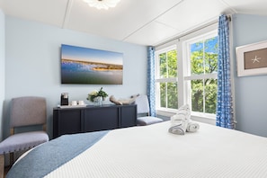 King - Miacomet | Decoración personalizada, muebles diferentes y wifi gratis