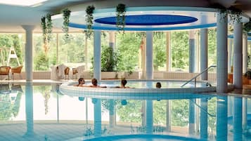 2 indoor pools