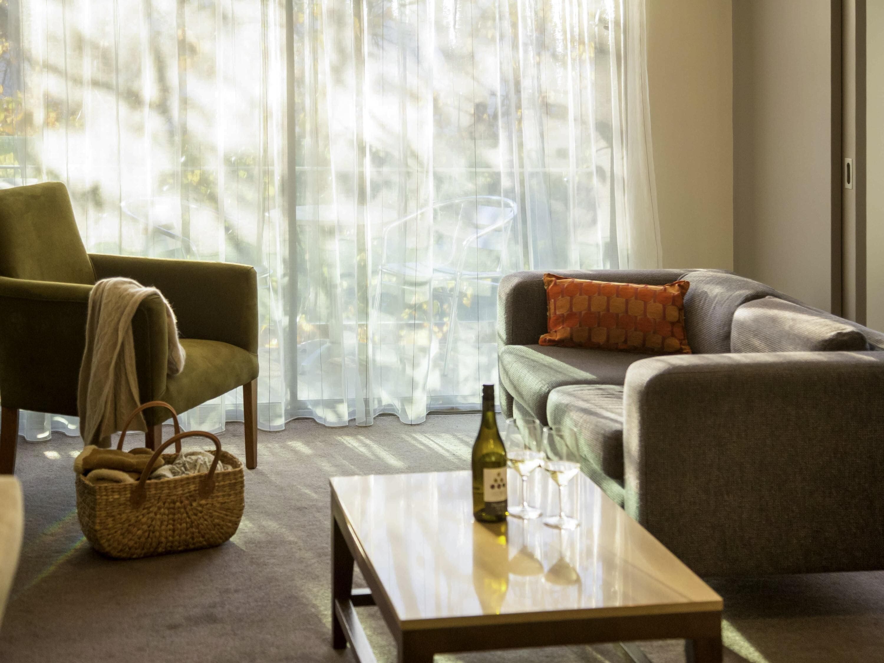 Suíte standard, 1 quarto | 1 quarto, roupas de cama premium, cofres nos quartos, escrivaninha