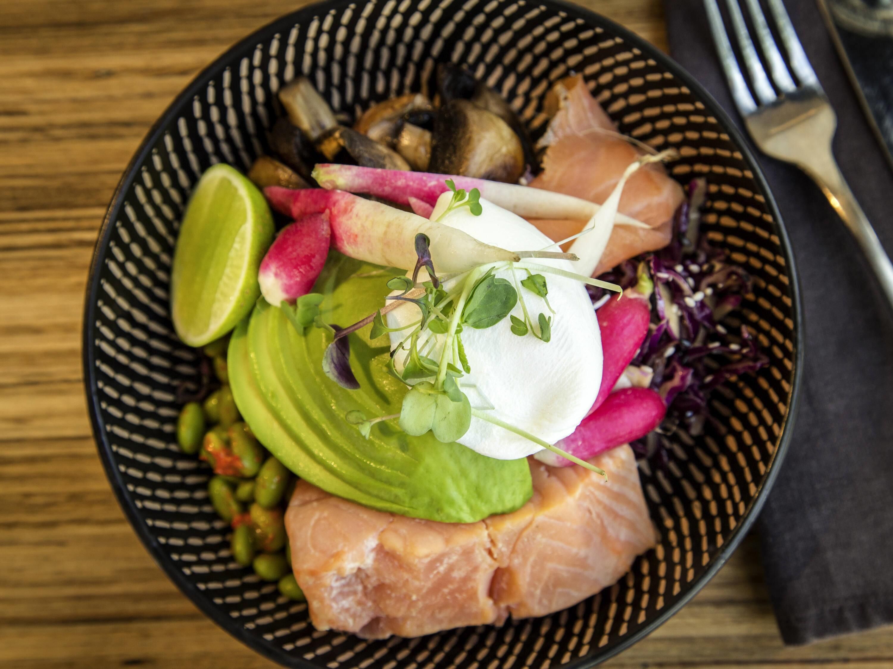 Desayuno a la carta todos los d ías (con cargo) 