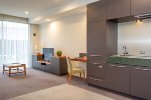 1 bedroom, premium bedding, in-room safe, desk