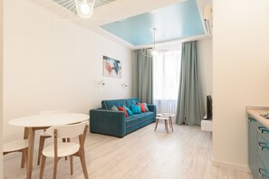 Comfort Apartment, 1 Bedroom, Ground Floor | Living room