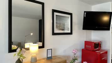 Premium bedding, rollaway beds, free WiFi, bed sheets