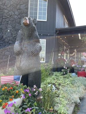 Front of property - Chalet Motel Whitefish (Whitefish)