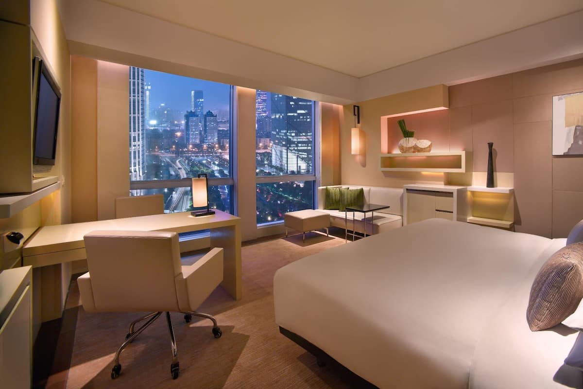 Ropa de cama de alta calidad, edredón y minibar