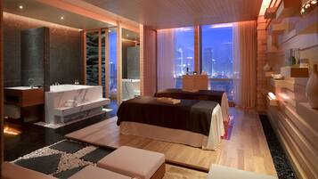 Couples treatment rooms, sauna, body treatments, aromatherapy